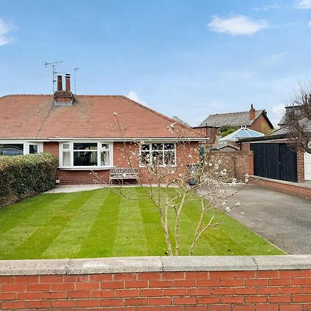 Commonside Cottage Lytham St Annes Exterior photo